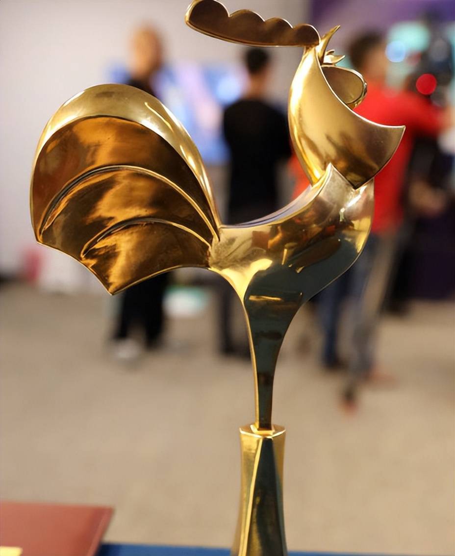 原创            王一博入围金鸡奖男配角比梁朝伟提名最佳男主还火，但难胜李雪健