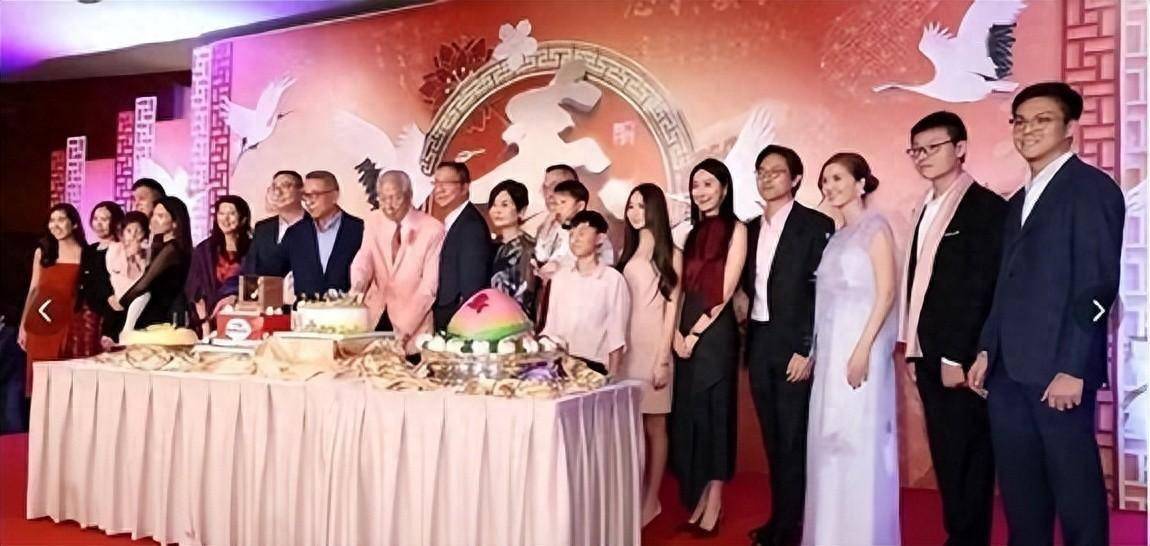 吴千语被曝怀孕，现身未婚夫爷爷生日宴会，获豪门认可