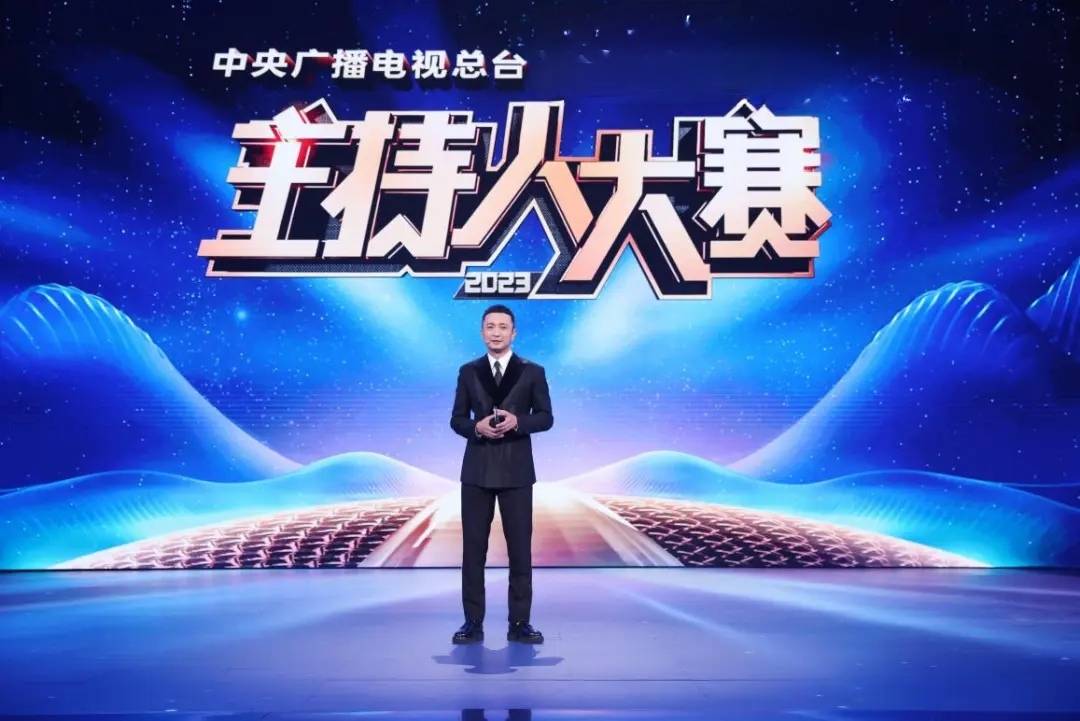 原创            央视主持人大赛9：评审打分任性、选手选题单一，3位高分不能服众