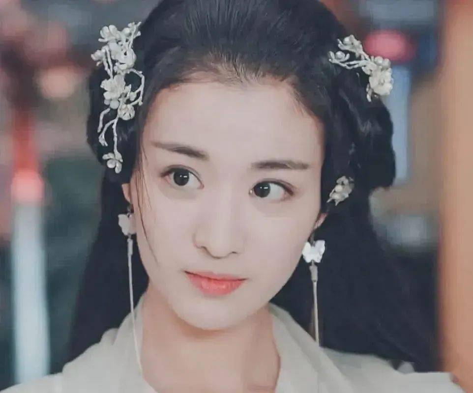 【2023.11.22】何老师白敬亭？何猷君奚梦瑶？长相思2？王楚然圈内人缘？熬过了就是宋慧乔？吸粉是玄学？