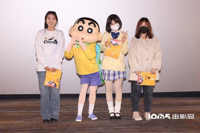 《蜡笔小新》2023剧场版首映 新之助现场五连拍