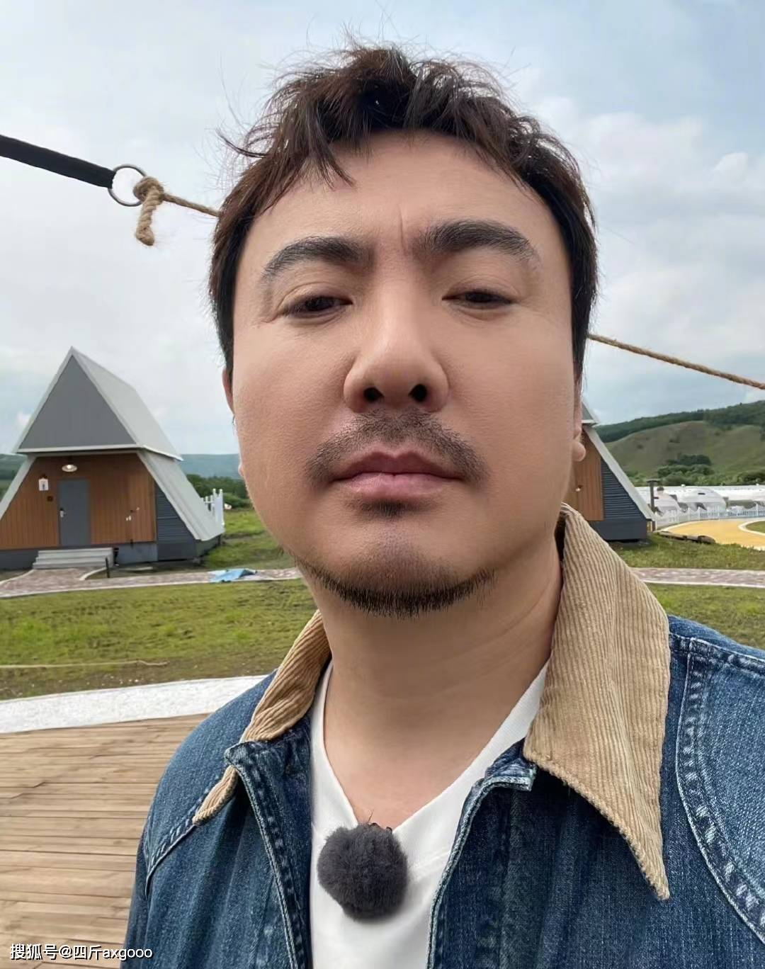 原创            沈腾也玩脱了！综艺节目被质疑开黄腔，过往言论接连被扒争议颇多