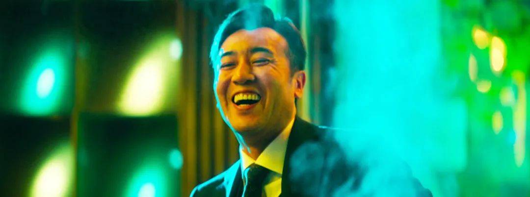 张艺谋走下“神坛”，是他迎来“票房神话”的开始