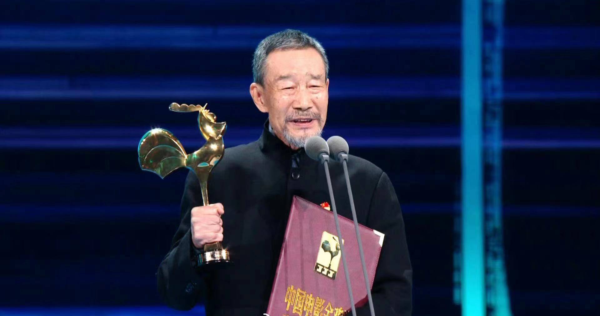 原创            金鸡奖获奖名单，梁朝伟首获金鸡最佳男主角，三金影帝华人第一