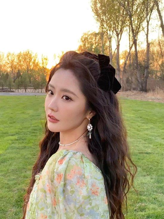 王艺瑾后援会回应恋情传闻：公司明确表示是单身