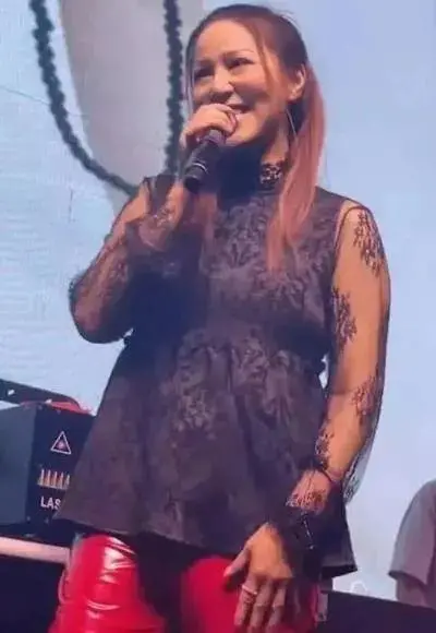 尤物变大妈？她轮不到你嘲