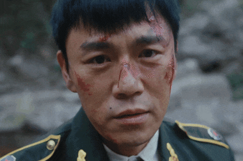 迷雾剧场再破局，《借命而生》这次赢在「去奇观」
