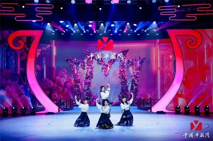SING女团新歌《几阙清歌》伞舞火出圈，B站热搜TOP9
