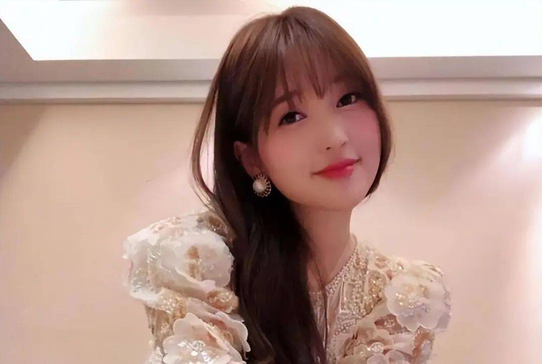 原创            金莎带小男友上综艺，他的行为让人快跑