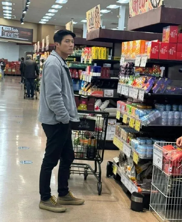 分手一年，王子文的高富帅前男友怎么变成这样了！网友：当时果然是装的吧