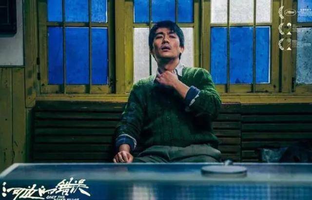 原创            河边的错误票房破9000万，朱一龙不愧票房扛把子，这次还当了老板